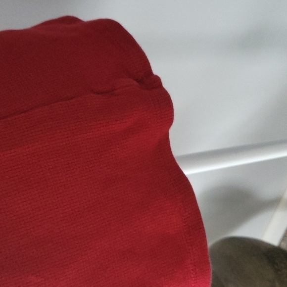 Old Navy red waffle weave long sleeve base layer tee - Picture 6 of 9